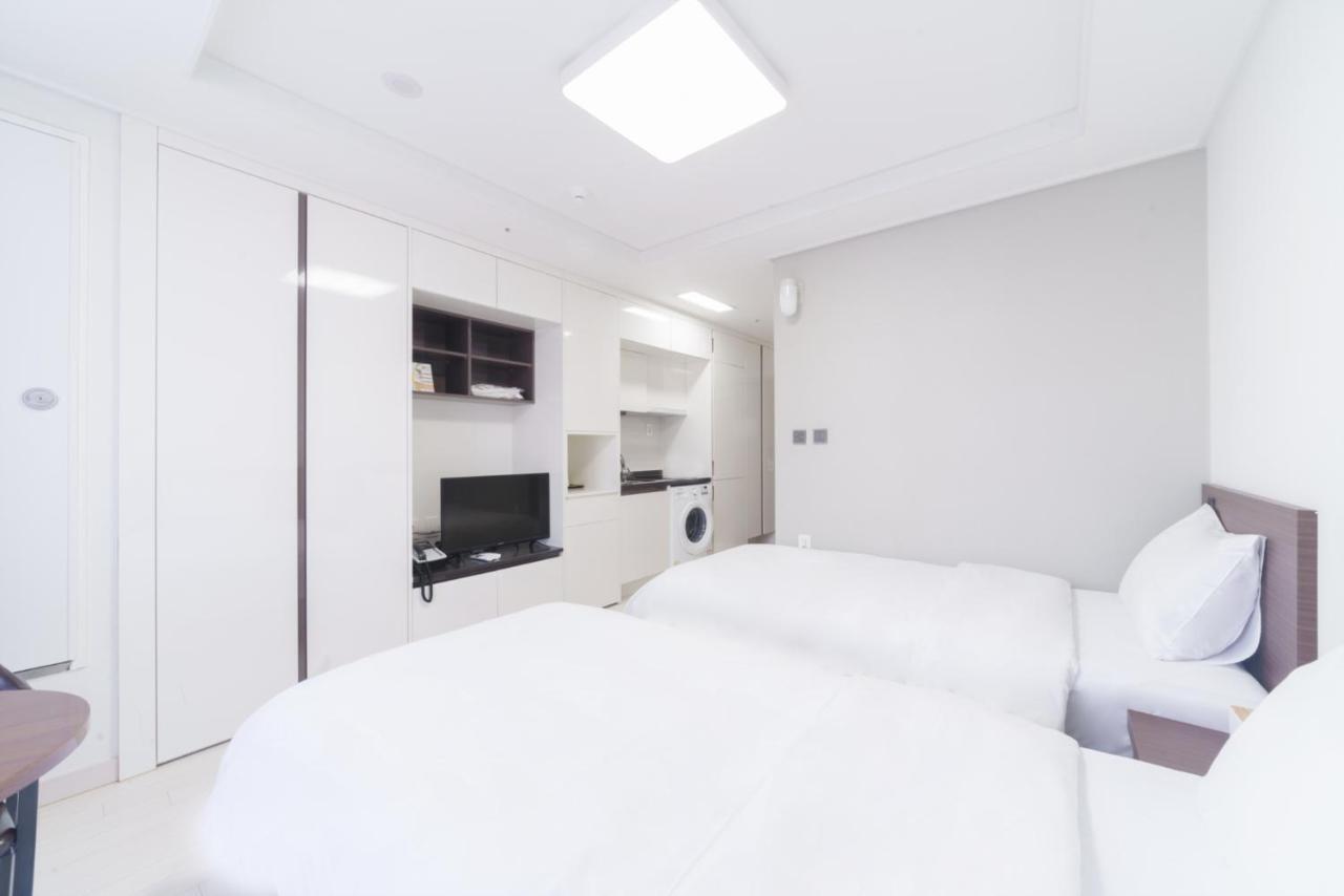 The Venezia Suite Hotel Chuncheon Exterior foto