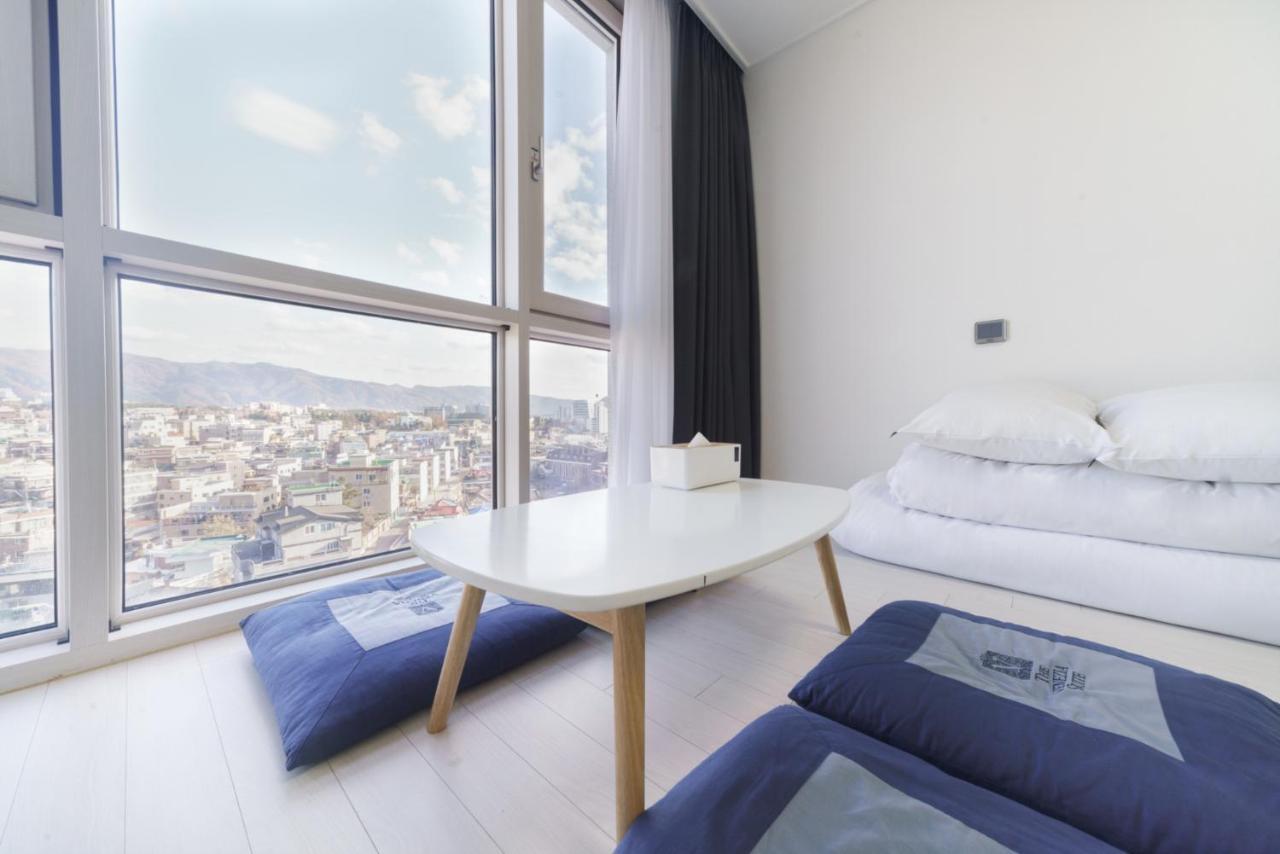 The Venezia Suite Hotel Chuncheon Exterior foto